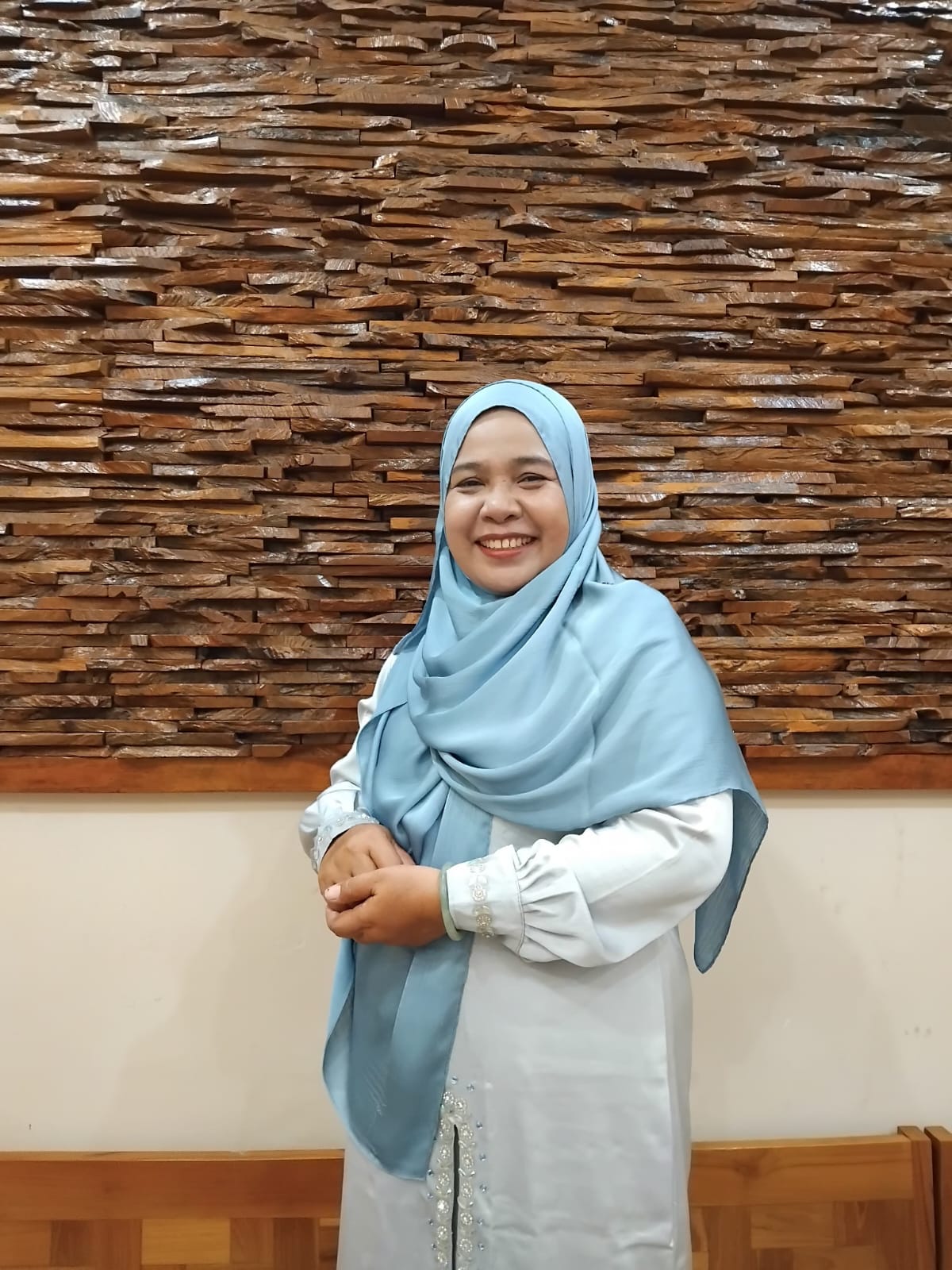 Adek Riani